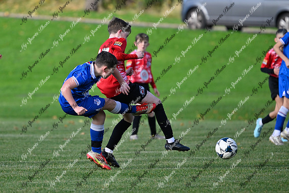 Loughgall v Maiden City-17