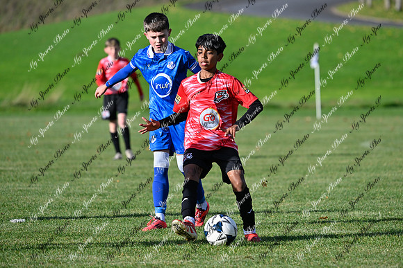 Loughgall v Maiden City-25