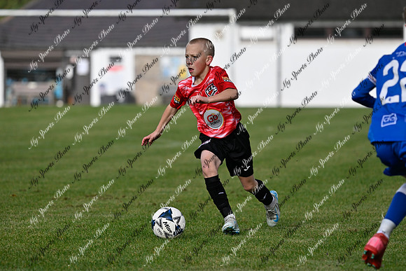 Loughgall v Maiden City-114