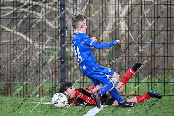 Loughgall v Hillsborough-24