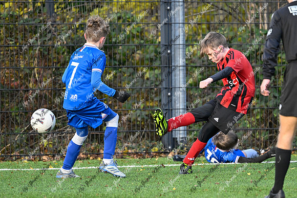 Loughgall v Hillsborough-40