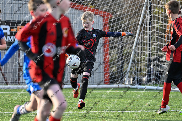 Loughgall v Hillsborough-50
