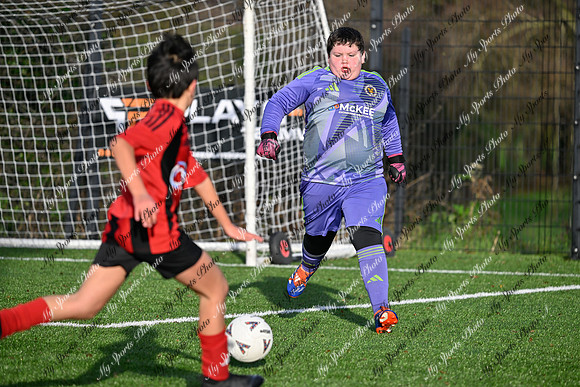 Loughgall v Hillsborough-58