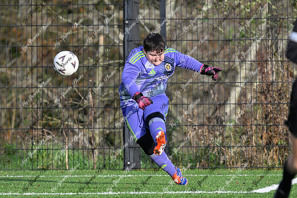 Loughgall v Hillsborough-72