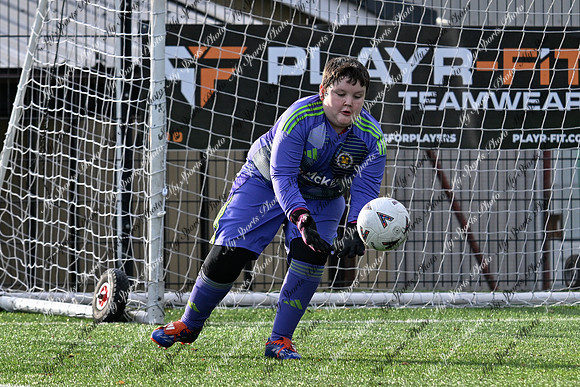 Loughgall v Hillsborough-123