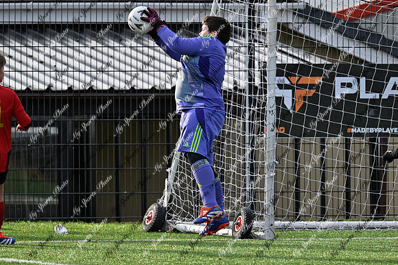 Loughgall v Hillsborough-135