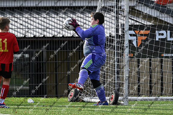 Loughgall v Hillsborough-137