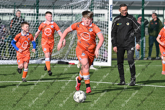 Loughgall v Craigavon-40