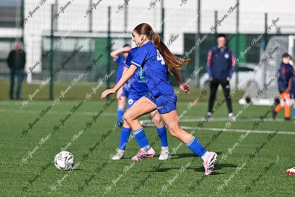 Loughgall v Craigavon-57
