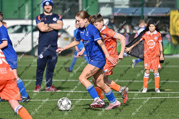 Loughgall v Craigavon-70