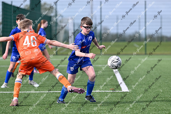 Loughgall v Craigavon-121