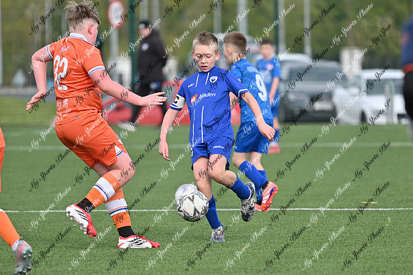 Loughgall v Craigavon-135