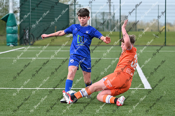 Loughgall v Craigavon-171