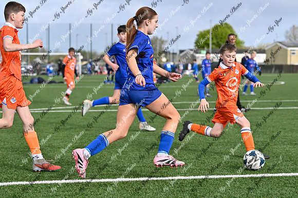 Loughgall v Craigavon-198