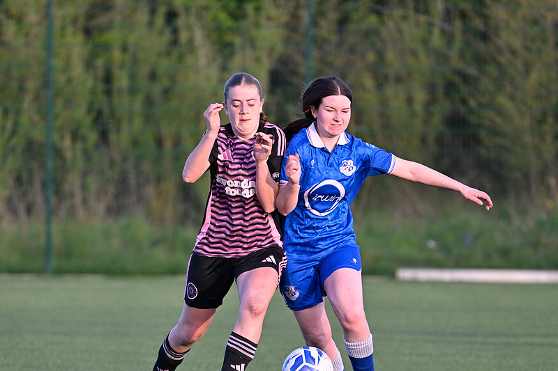 Loughgall v Glenavon-104